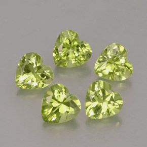 Peridoto naturale verde da  ct, a forma di cuore, VVS-VS