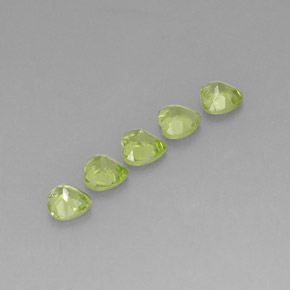 Peridoto naturale verde da  ct, a forma di cuore, VS