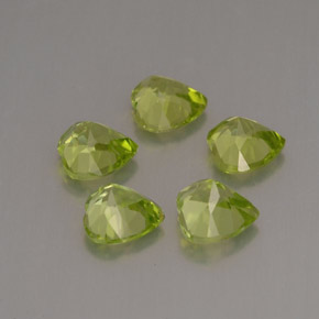 Peridoto naturale verde da  ct, a forma di cuore, VVS-VS
