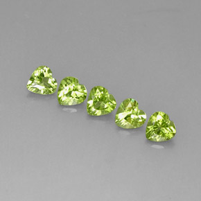Peridoto naturale verde da  ct, a forma di cuore, VVS-VS