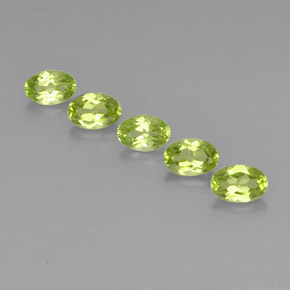 Peridoto naturale verde da  ct, taglio ovale, VS