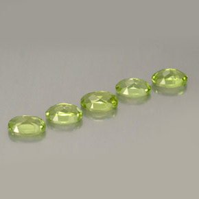 Peridoto naturale verde da  ct, taglio ovale, VS