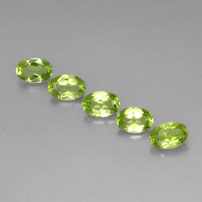 Peridoto naturale verde da  ct, taglio ovale, VS