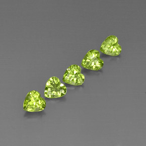 Peridoto naturale verde da  ct, a forma di cuore, VS