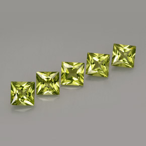 Peridoto naturale verde da  ct, quadrato, VS