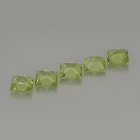 Peridoto naturale verde da  ct, quadrato, VS