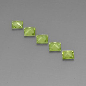 Peridoto naturale verde da  ct, quadrato, VVS-VS