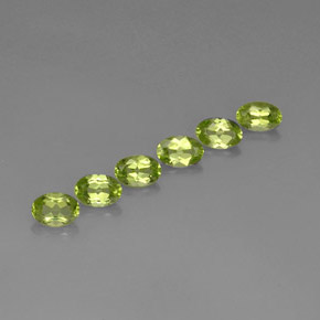 Peridoto naturale verde da  ct, taglio ovale, VVS-VS