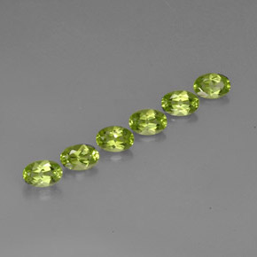 Peridoto naturale verde da  ct, taglio ovale, VVS-VS
