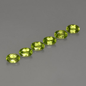 Peridoto naturale verde da  ct, taglio ovale, VVS-VS