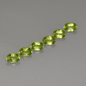 Peridoto naturale verde da  ct, taglio ovale, VVS-VS
