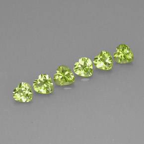 Peridoto naturale verde da  ct, a forma di cuore, VVS-VS
