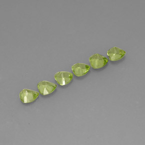 Peridoto naturale verde da  ct, a forma di cuore, VVS-VS