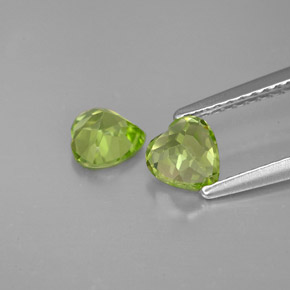 Peridoto naturale verde da  ct, a forma di cuore, VS