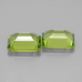 Peridoto naturale verde da  ct, taglio smeraldo, VVS