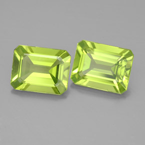 Peridoto naturale verde da  ct, taglio smeraldo, VVS
