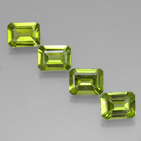 Peridoto naturale verde da  ct, taglio smeraldo, VVS