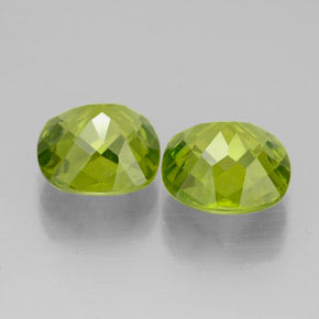 Peridoto naturale verde da  ct, taglio a cuscino, VVS-VS