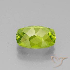 Peridoto Verde giallastro naturale da 2.58 ct, Cuscino, VS