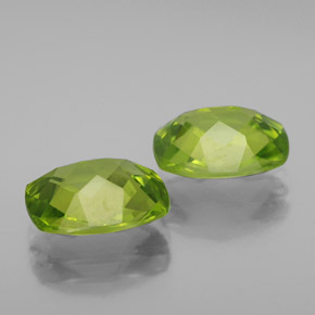 Peridoto naturale verde da  ct, taglio a cuscino, VS-SI