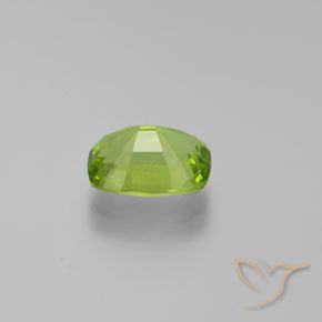 Peridoto Verde medio naturale da 2.49 ct, Cuscino, VS