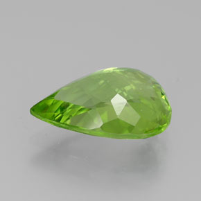 Peridoto Verde acceso naturale da 5.16 ct, Forma a pera, VS