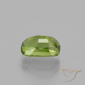Peridoto Verde medio naturale da 1.98 ct, Cuscino, VS