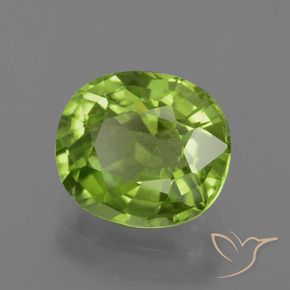 Peridoto Verde acceso naturale da 2.37 ct, Ovale, VS