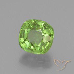 Peridoto Verde medio naturale da 2.14 ct, Cuscino, VS