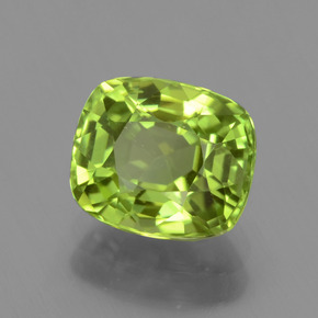 Peridoto Verde acceso naturale da 2.24 ct, Taglio a cuscino, VVS-VS