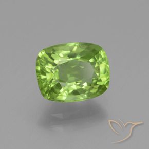 Peridoto Verde acceso naturale da 2.40 ct, Cuscino, VS