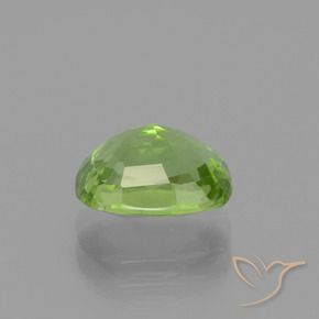 Peridoto Verde acceso naturale da 2.40 ct, Cuscino, VS