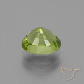 Peridoto Verde acceso naturale da 2.20 ct, Ovale, VS
