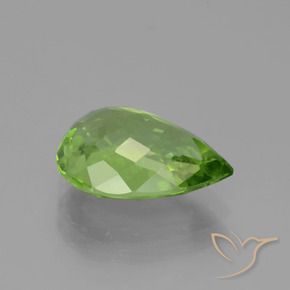 Peridoto Verde medio naturale da 3.60 ct, Forma a pera, VS