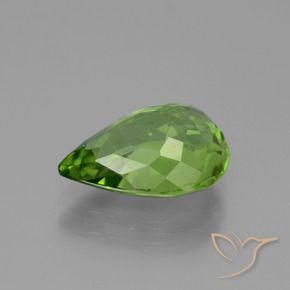 Peridoto Verde medio naturale da 3.18 ct, Forma a pera, VVS-VS