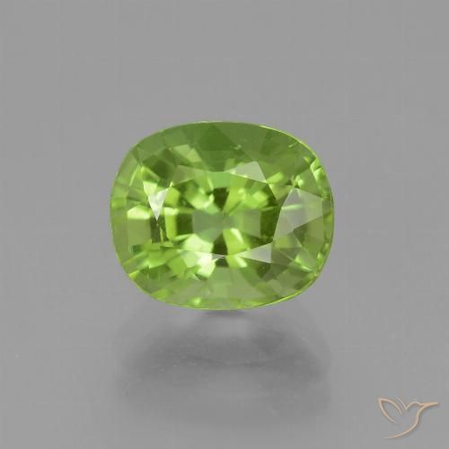 Peridoto Verde giallastro naturale da 2.47 ct, Cuscino, VS