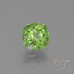 Peridoto Verde acceso naturale da 2.17 ct, Cuscino, VS-SI