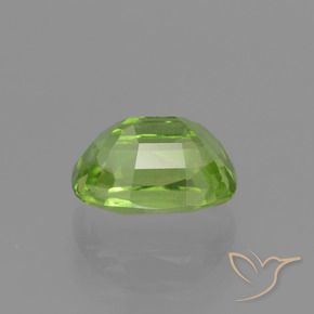 Peridoto Verde medio naturale da 2.13 ct, Cuscino, VS