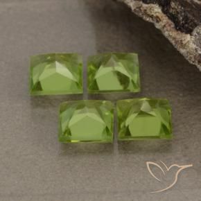 Gemme di Peridoto Verde medio naturale da 2.75 ct, Quadrato, VS