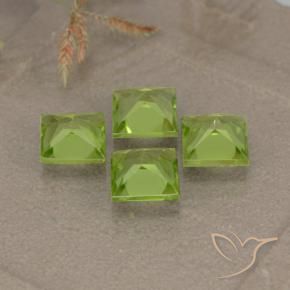 Gemme di Peridoto Verde chiaro naturale da 2.83 ct, Quadrato, VS