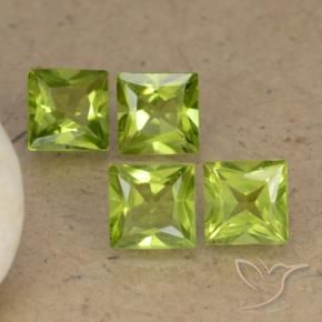 Gemme di Peridoto Verde acceso naturale da 3.05 ct, Quadrato, VS