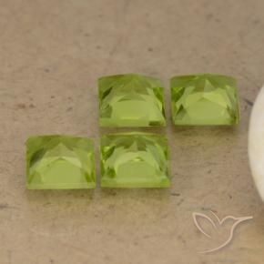 Gemme di Peridoto Verde acceso naturale da 3.05 ct, Quadrato, VS