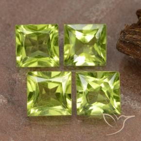 Gemme di Peridoto Verde giallastro naturale da 3.00 ct, Quadrato, VVS-VS