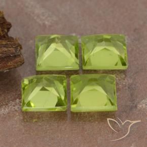 Gemme di Peridoto Verde giallastro naturale da 3.00 ct, Quadrato, VVS-VS