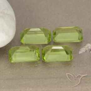 Gemme di Peridoto Verde giallastro vivace naturale da 2.32 ct, Ottagonale / Taglio smeraldo, VVS-VS