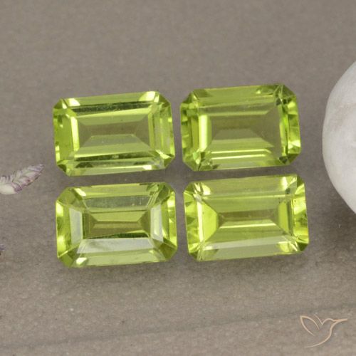 2.38ctw Naturale Verde giallastro vivace Peridoto, Taglio smeraldo, VVS-VS