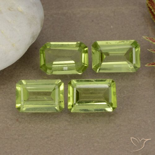 1.89ctw Naturale Verde medio Peridoto, Taglio smeraldo, VVS-VS