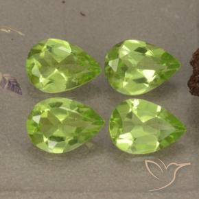 Gemme di Peridoto Verde acceso naturale da 2.70 ct, Forma a pera, VVS-VS