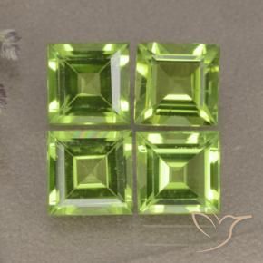 Gemme di Peridoto Verde giallastro naturale da 4.23 ct, Quadrato, VVS-VS