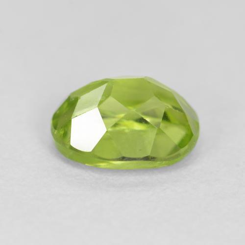 Peridoto Verde giallastro naturale da 1.36 ct, Ovale, VS